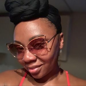 Meet your Posher, Tisha